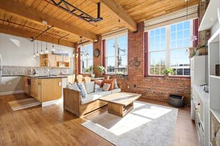 470 Silver St Apt 322, Manchester, NH 03103