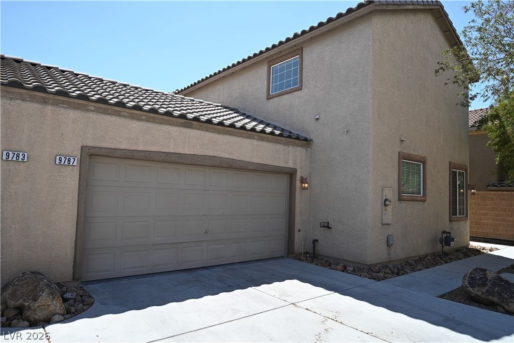 9787 Beach Rose Court, Las Vegas, NV 89148