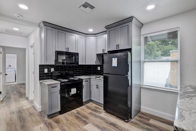 736 JACKSON STREET N 2, St Petersburg, FL 33705