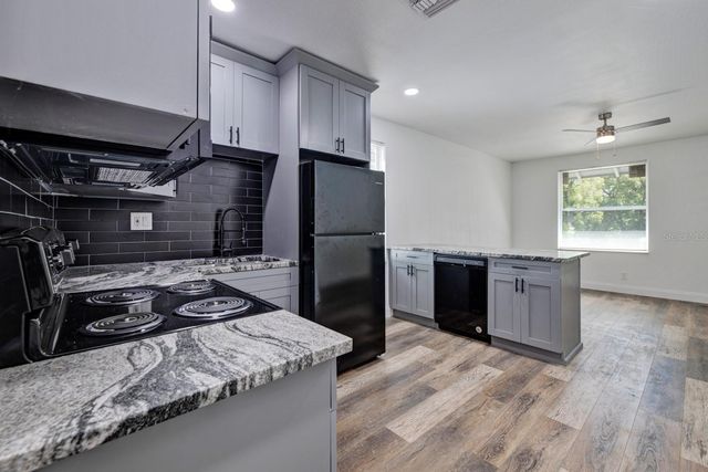 736 JACKSON STREET N 2, St Petersburg, FL 33705