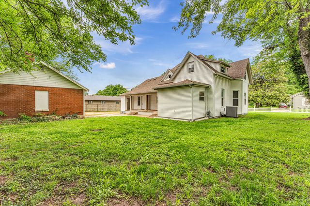 802 W Mount Vernon Street, Springfield, MO 65806