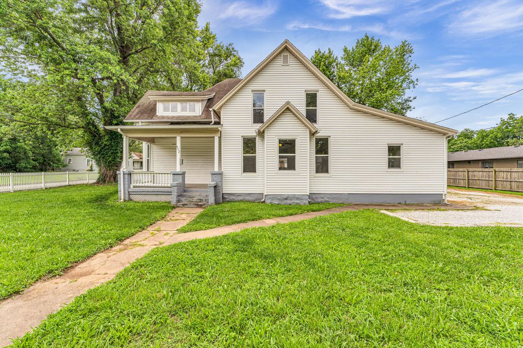 802 W Mount Vernon Street, Springfield, MO 65806