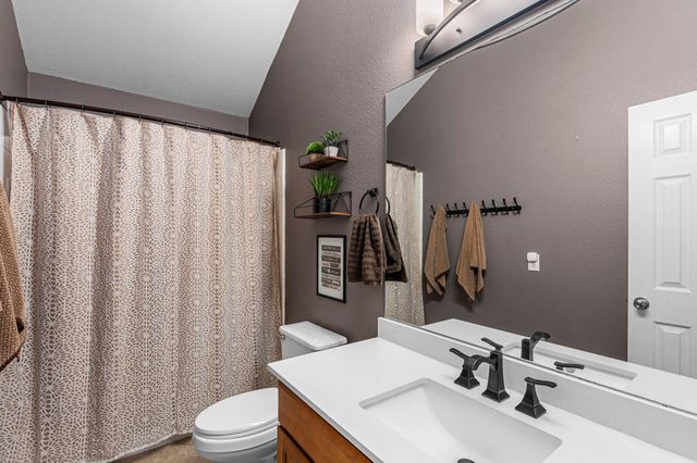 454 Fall CIR, Kyle, TX 78640
