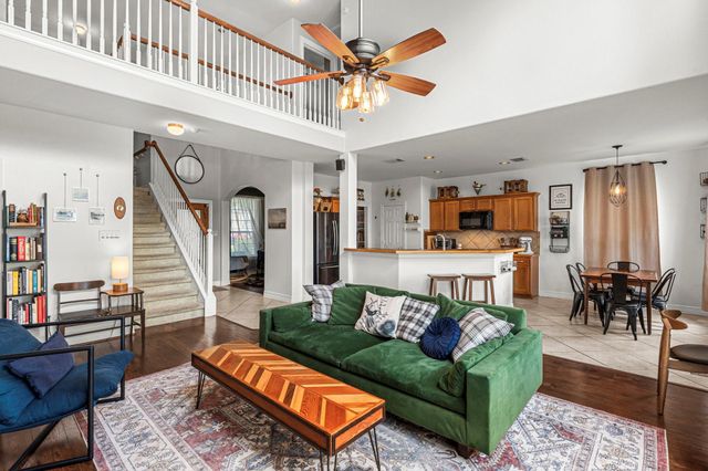 454 Fall CIR, Kyle, TX 78640
