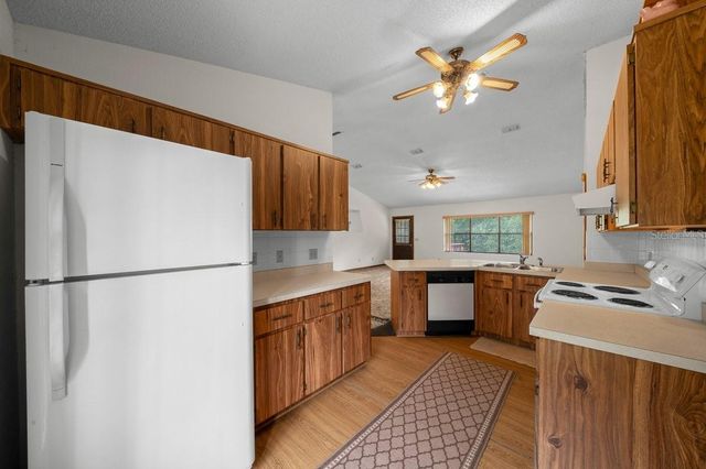 3561 W HILLTOP LANE, Dunnellon, FL 34433