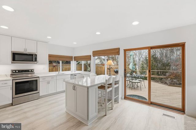 5948 HALL ST, Springfield, VA 22152