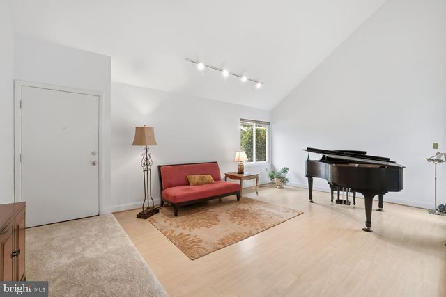 5948 HALL ST, Springfield, VA 22152