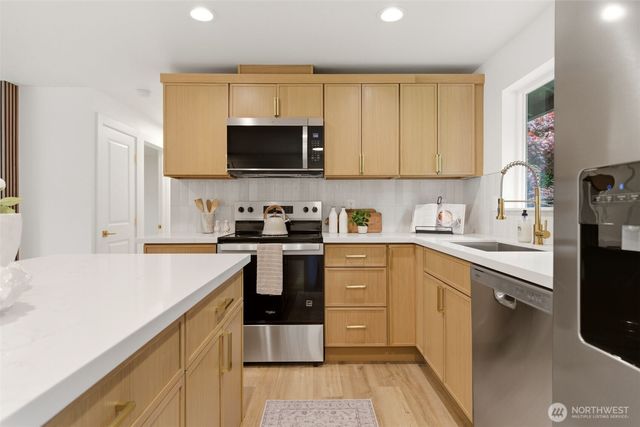22605 60th Avenue W, Mountlake Terrace, WA 98043
