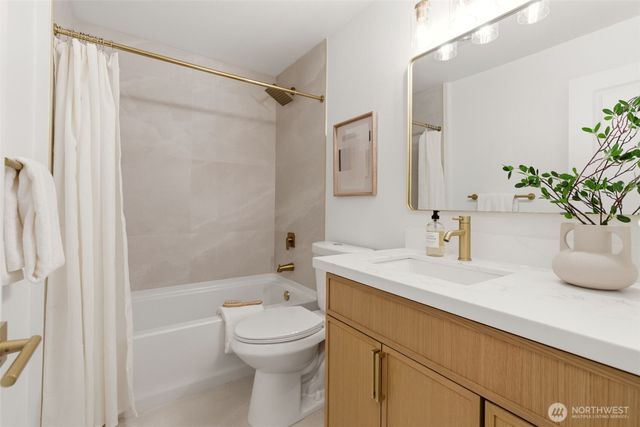 22605 60th Avenue W, Mountlake Terrace, WA 98043
