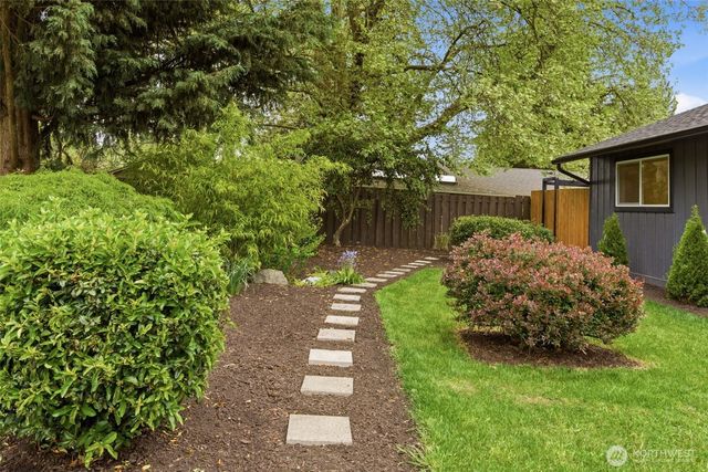 22605 60th Avenue W, Mountlake Terrace, WA 98043