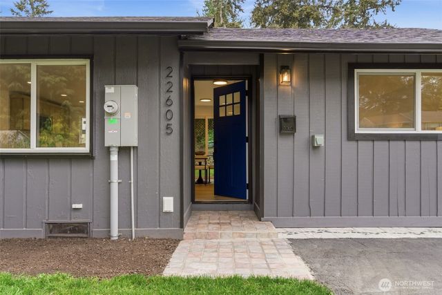 22605 60th Avenue W, Mountlake Terrace, WA 98043
