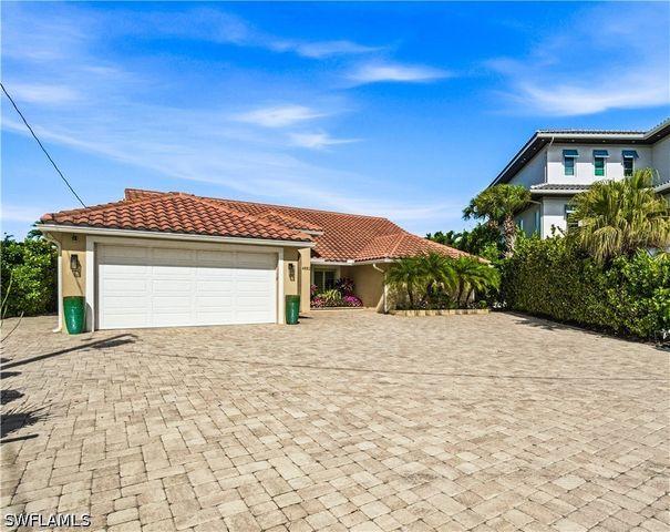 4882 Regal DR, Bonita Springs, FL 34134
