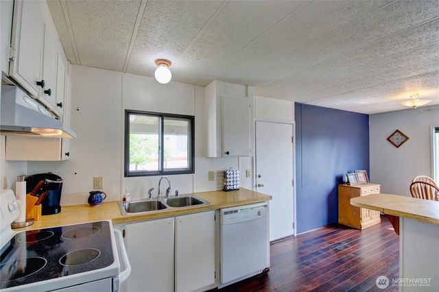 2704 Dundee Place, Anacortes, WA 98221