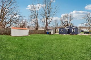 2407 E 39th Court, Des Moines, IA 50317
