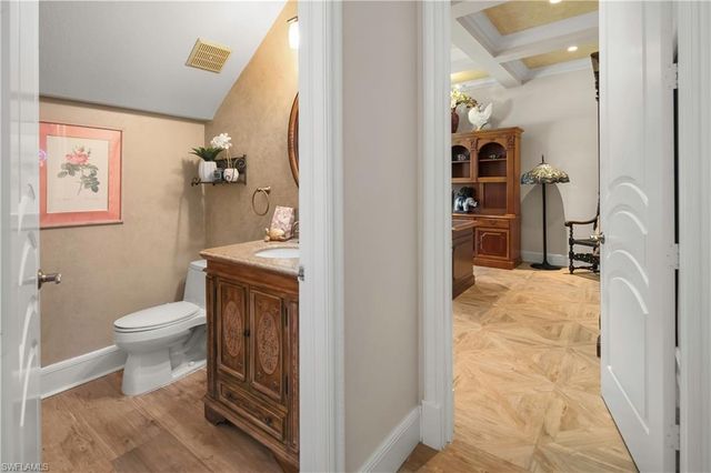 649 Bow Line DR, Naples, FL 34103
