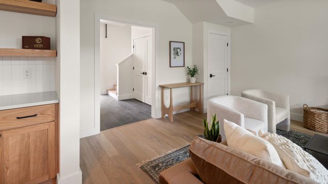 3148 Mountain Road B, Stowe, VT 05672