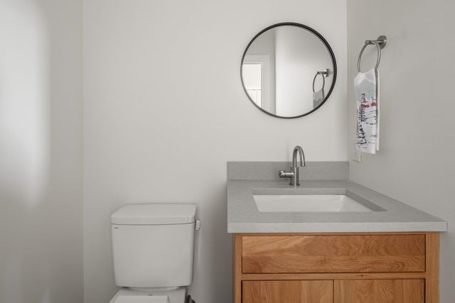 3148 Mountain Road B, Stowe, VT 05672