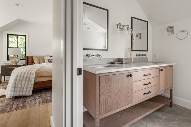 3148 Mountain Road B, Stowe, VT 05672