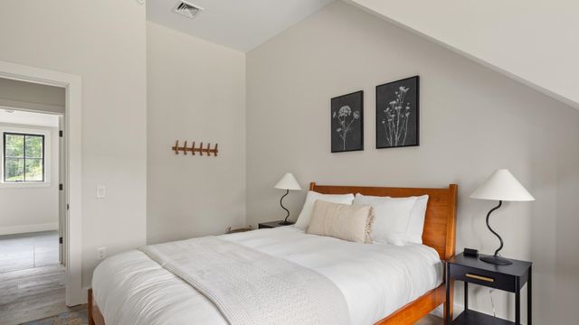 3148 Mountain Road B, Stowe, VT 05672