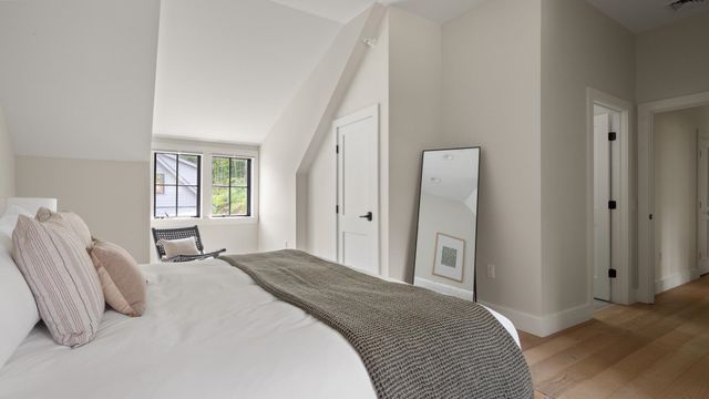 3148 Mountain Road B, Stowe, VT 05672