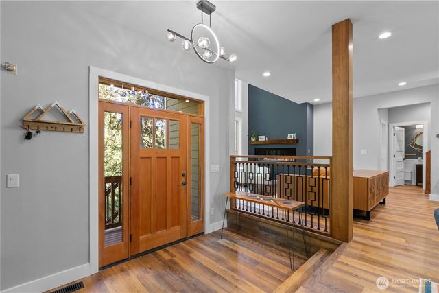 2 Rocky Ridge Drive, Bellingham, WA 98229