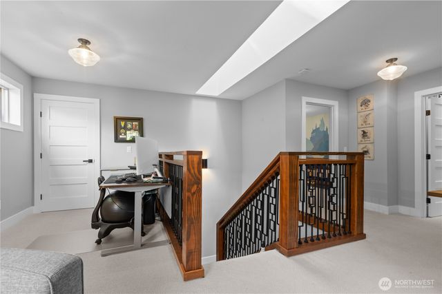 2 Rocky Ridge Drive, Bellingham, WA 98229