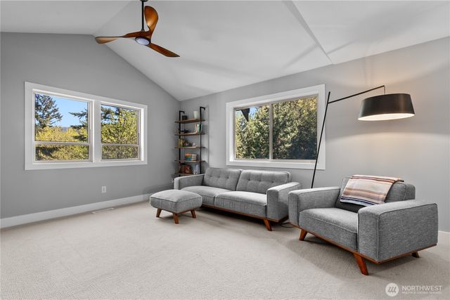 2 Rocky Ridge Drive, Bellingham, WA 98229