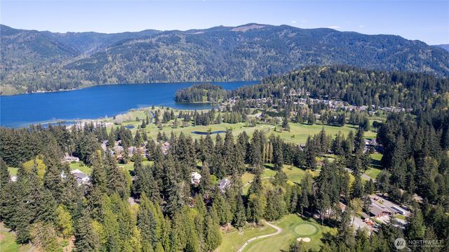 2 Rocky Ridge Drive, Bellingham, WA 98229