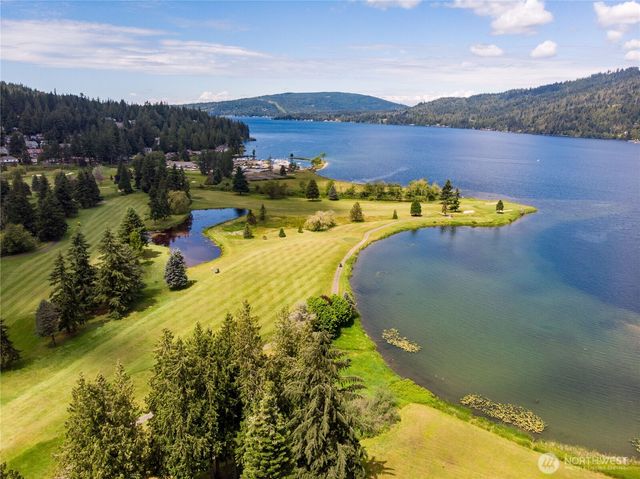 2 Rocky Ridge Drive, Bellingham, WA 98229