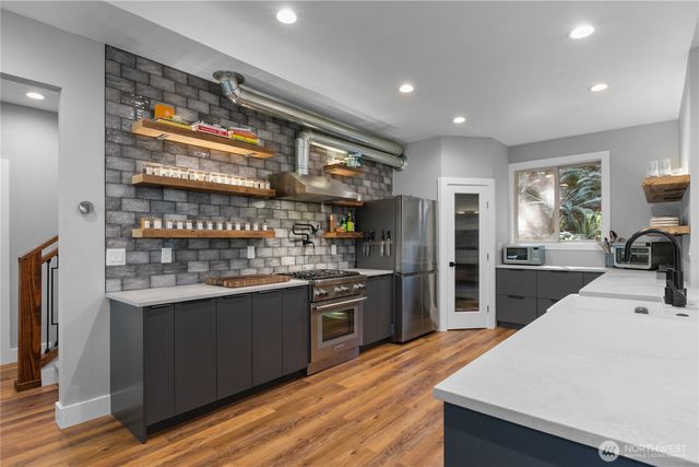 2 Rocky Ridge Drive, Bellingham, WA 98229