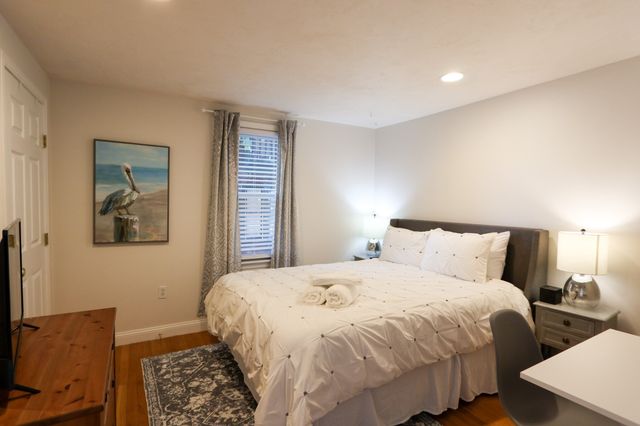 25 Jay St - C FURNISHED, Cambridge, MA 02139