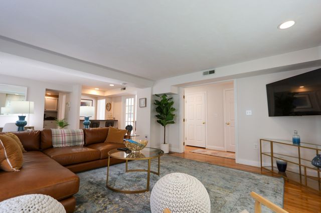 25 Jay St - C FURNISHED, Cambridge, MA 02139