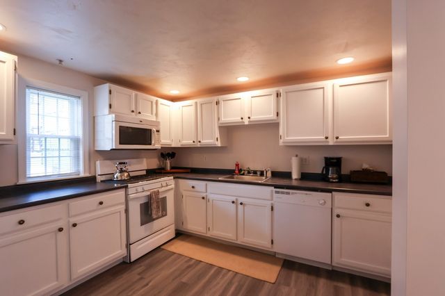 25 Jay St - C FURNISHED, Cambridge, MA 02139