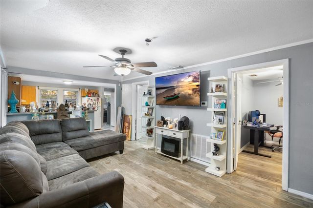 1510 E 99TH AVENUE, Tampa, FL 33612