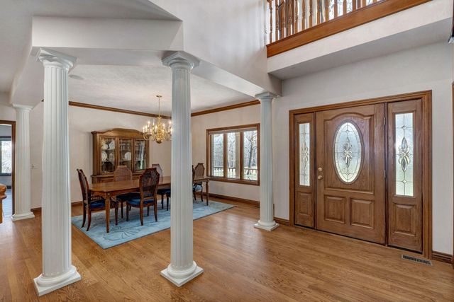 4810 N Red Hawk Circle, Springfield, MO 65803