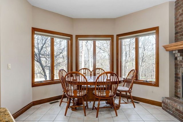 4810 N Red Hawk Circle, Springfield, MO 65803