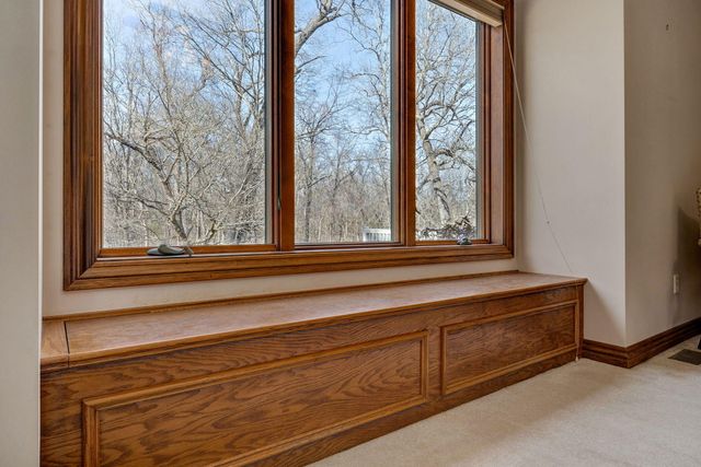 4810 N Red Hawk Circle, Springfield, MO 65803