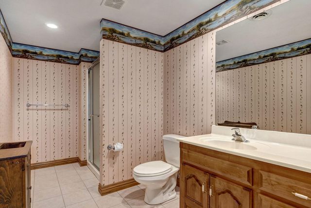 4810 N Red Hawk Circle, Springfield, MO 65803