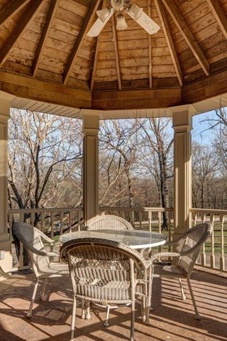 4810 N Red Hawk Circle, Springfield, MO 65803