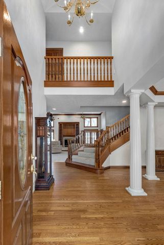 4810 N Red Hawk Circle, Springfield, MO 65803