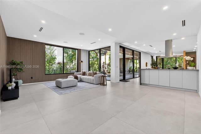 234 SW 22nd Rd, Miami, FL 33129