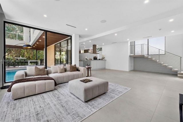 234 SW 22nd Rd, Miami, FL 33129