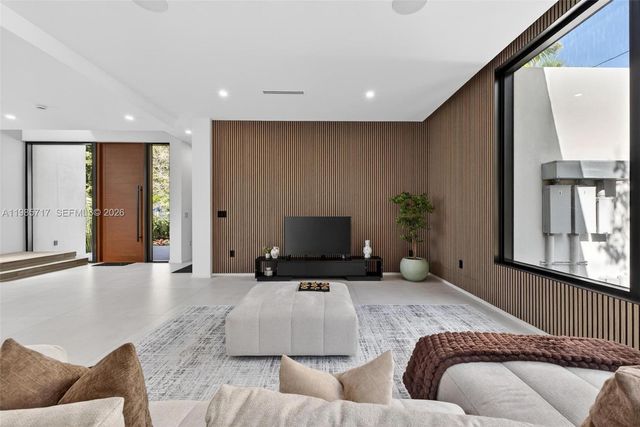 234 SW 22nd Rd, Miami, FL 33129