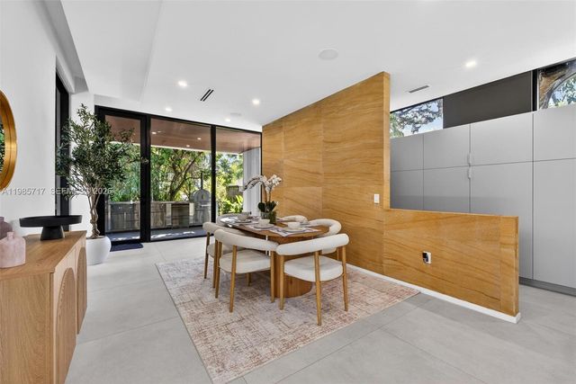 234 SW 22nd Rd, Miami, FL 33129