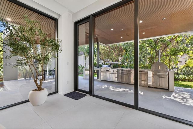 234 SW 22nd Rd, Miami, FL 33129