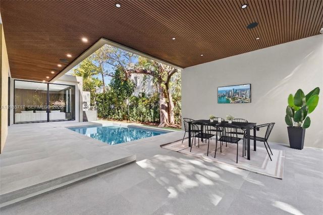 234 SW 22nd Rd, Miami, FL 33129