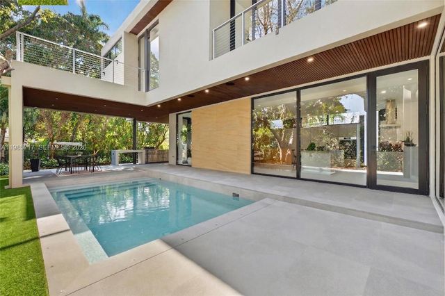 234 SW 22nd Rd, Miami, FL 33129