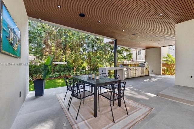 234 SW 22nd Rd, Miami, FL 33129