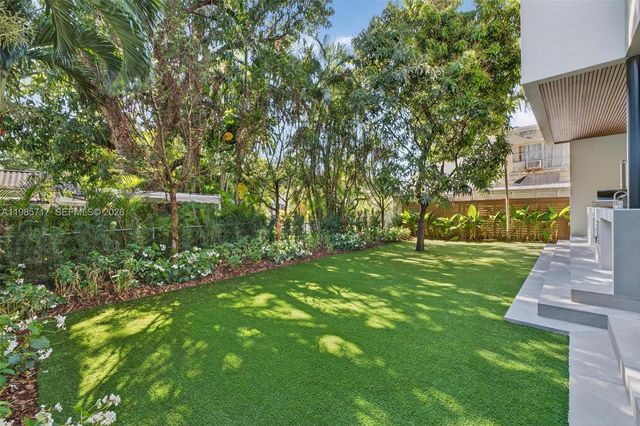 234 SW 22nd Rd, Miami, FL 33129