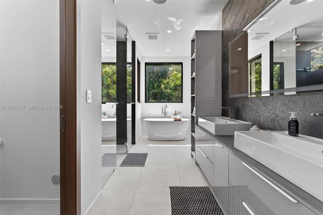 234 SW 22nd Rd, Miami, FL 33129